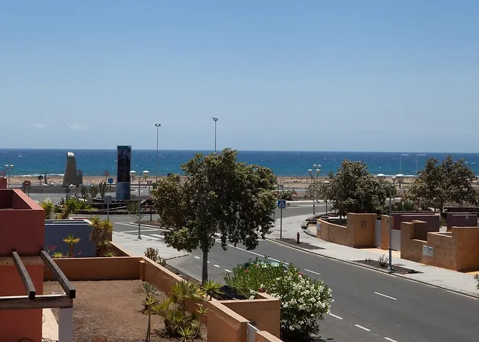 Вилла Experience Heated Salty Water Pool *